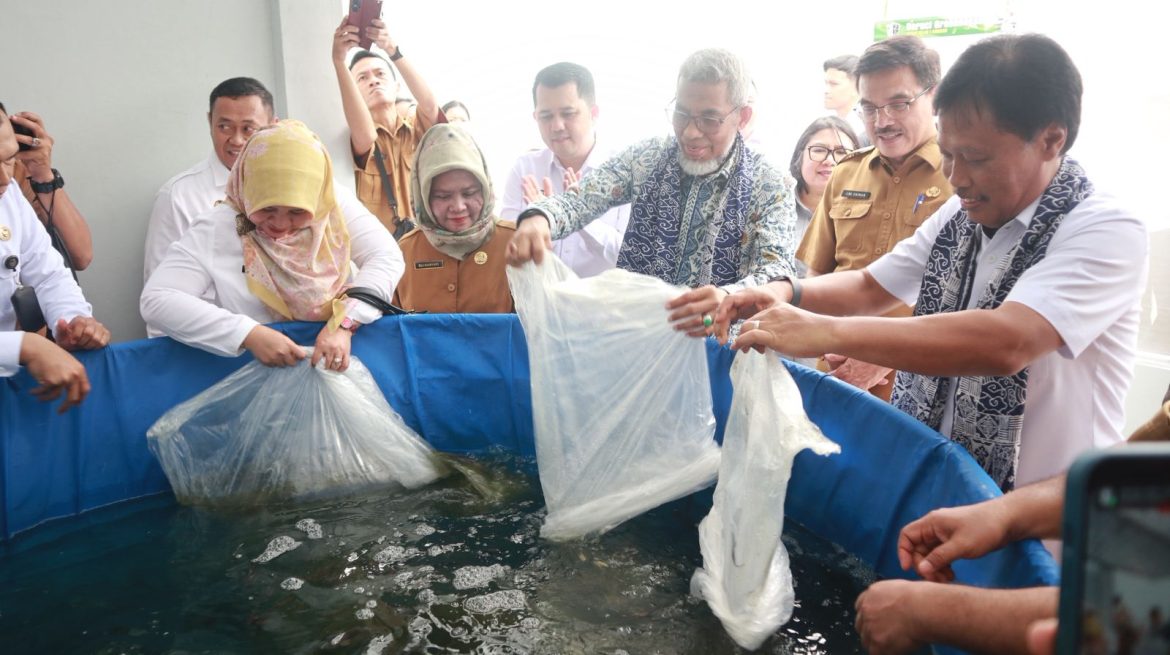 Le gouvernement municipal soutient la marque MPME et la protection des résidents du centre de détention de classe 1 à Cirebon