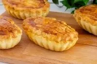 Agujas de ternera: la receta de los hojaldres rellenos de carne típicos de Madrid