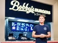 Cuántas estrellas Michelin tiene Bobby Flay